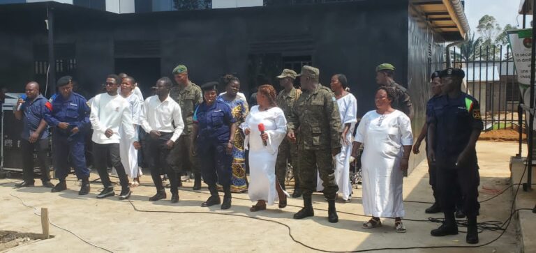 Beni : la relation civilo-militaire se renforce par la musique au service de la sécurité